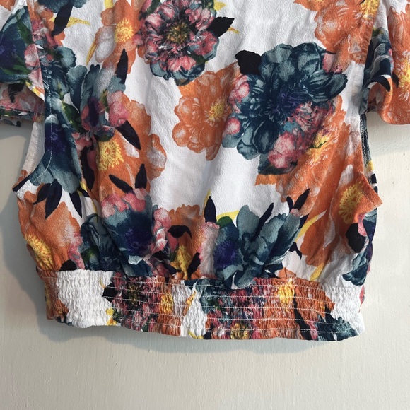 NBD Crop Top - Picture 7 of 8